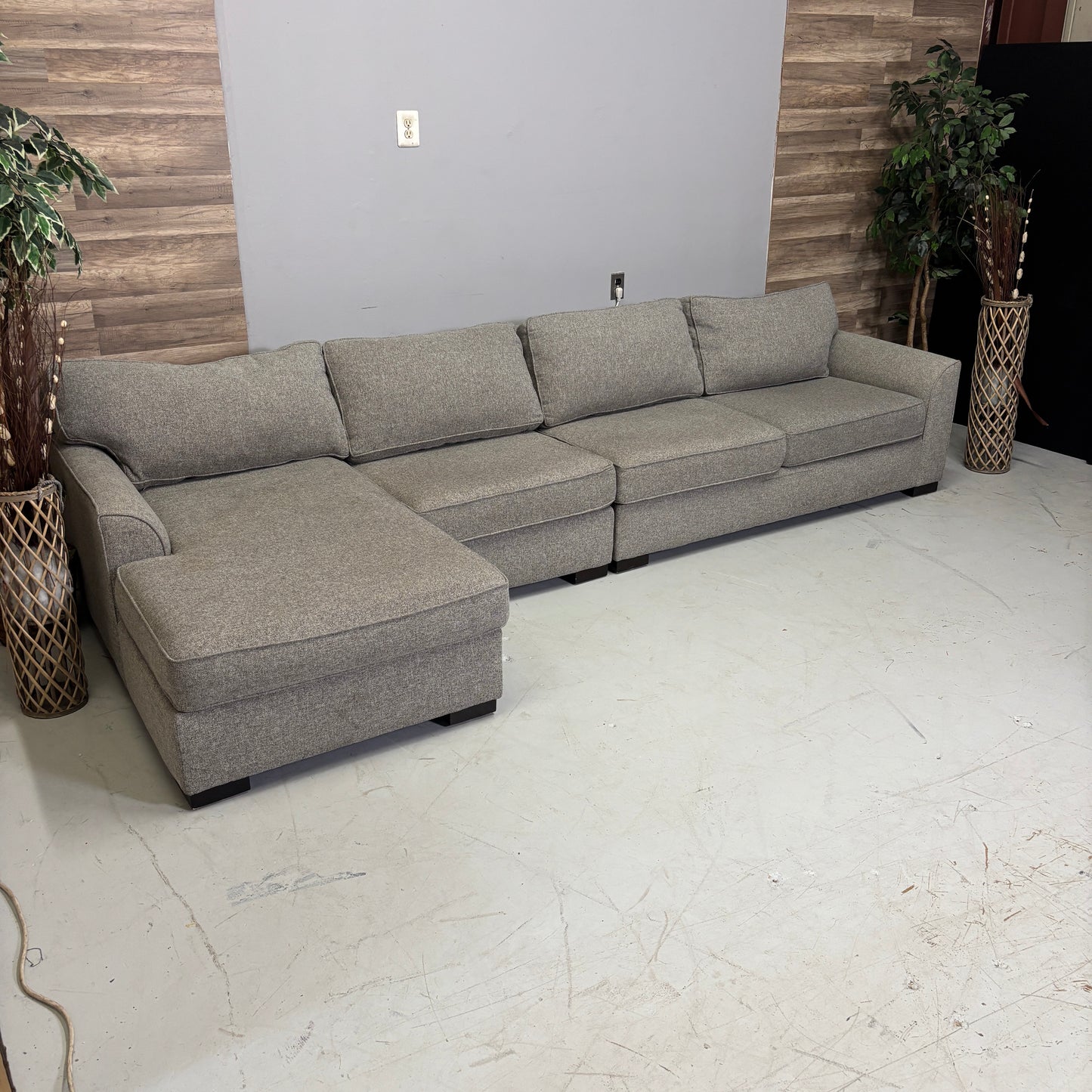 3-Piece Sectional (MaxHomes)