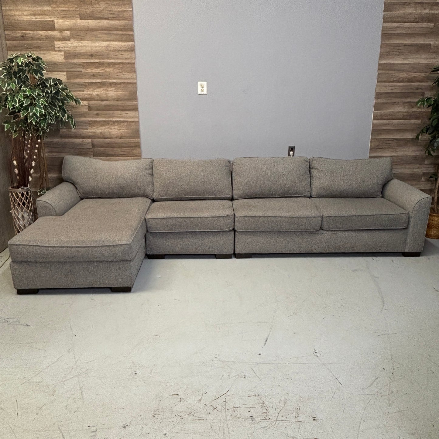 3-Piece Sectional (MaxHomes)