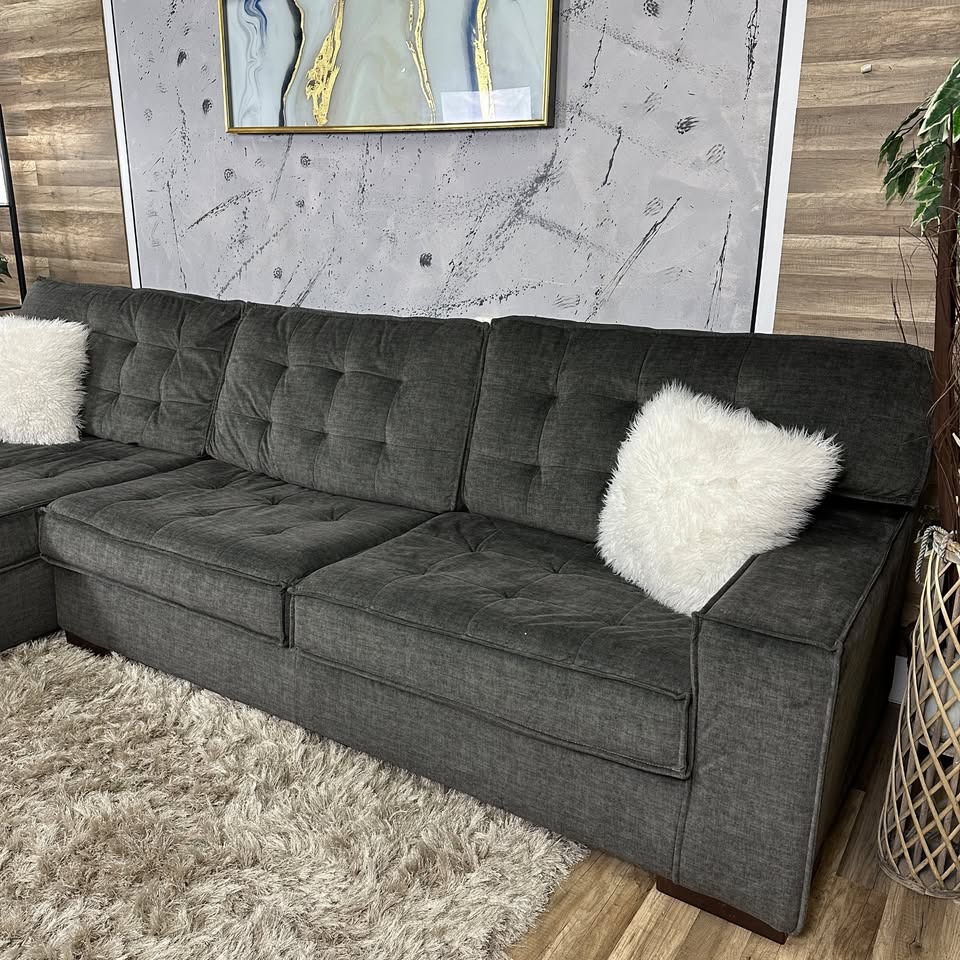 Coulee Point 2-Piece Sectional with Chaise