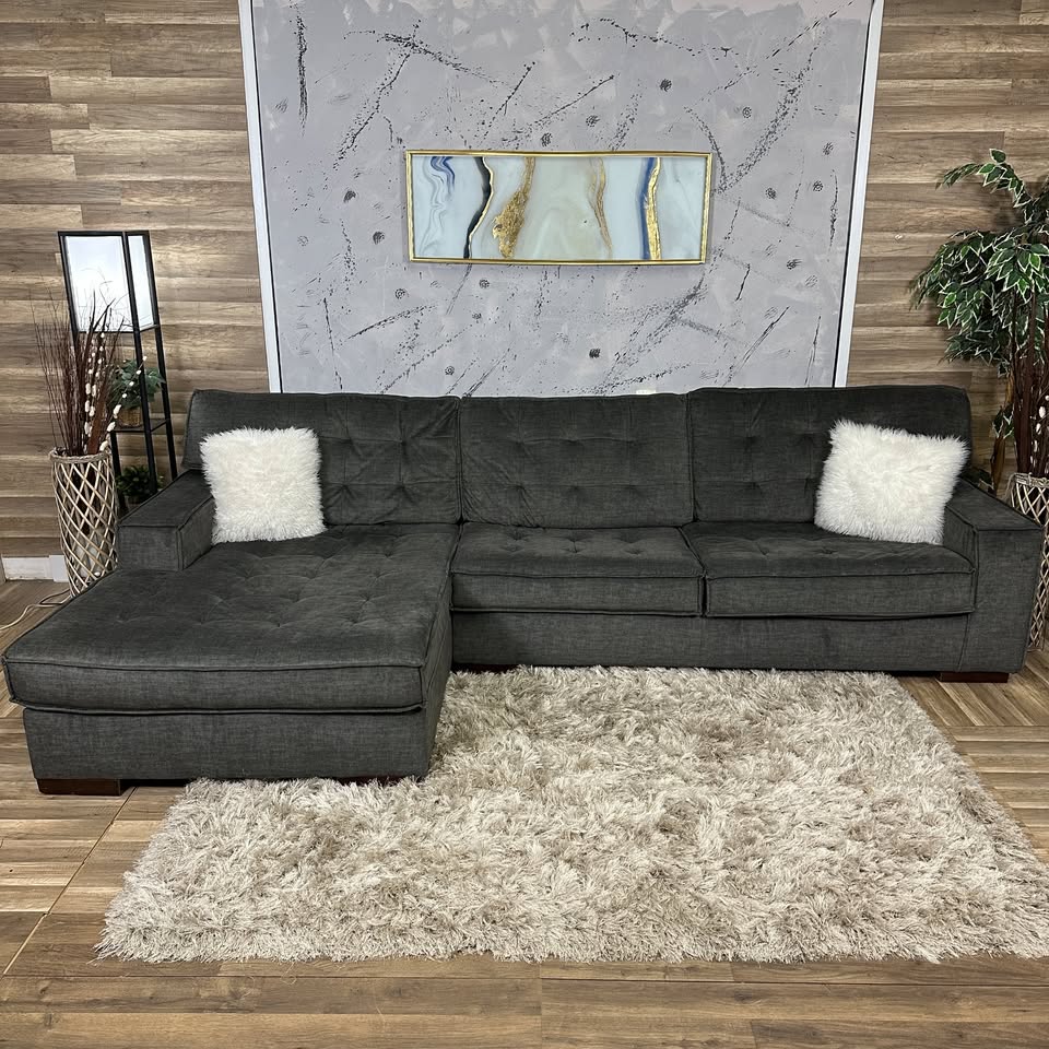 Coulee Point 2-Piece Sectional with Chaise