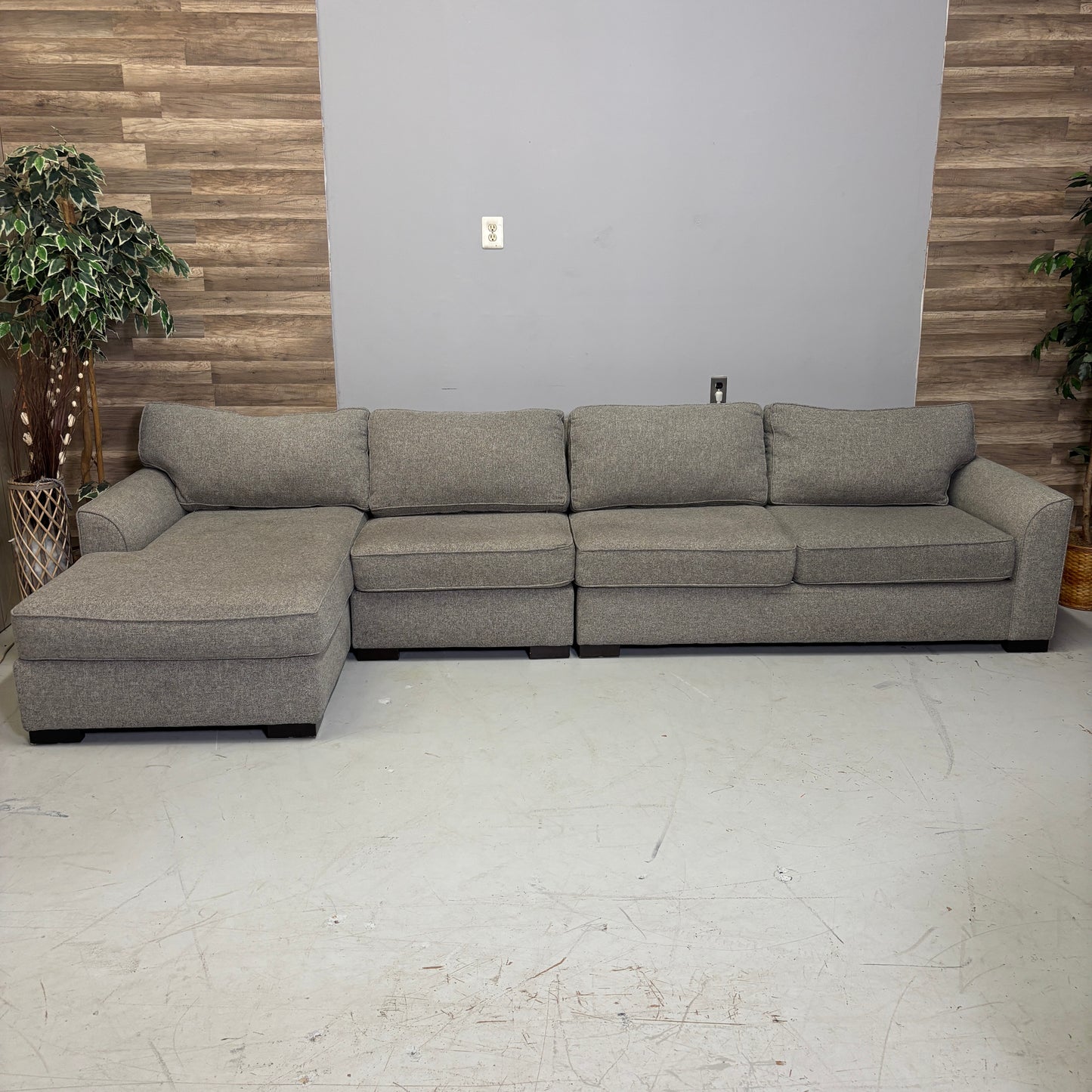 3-Piece Sectional (MaxHomes)