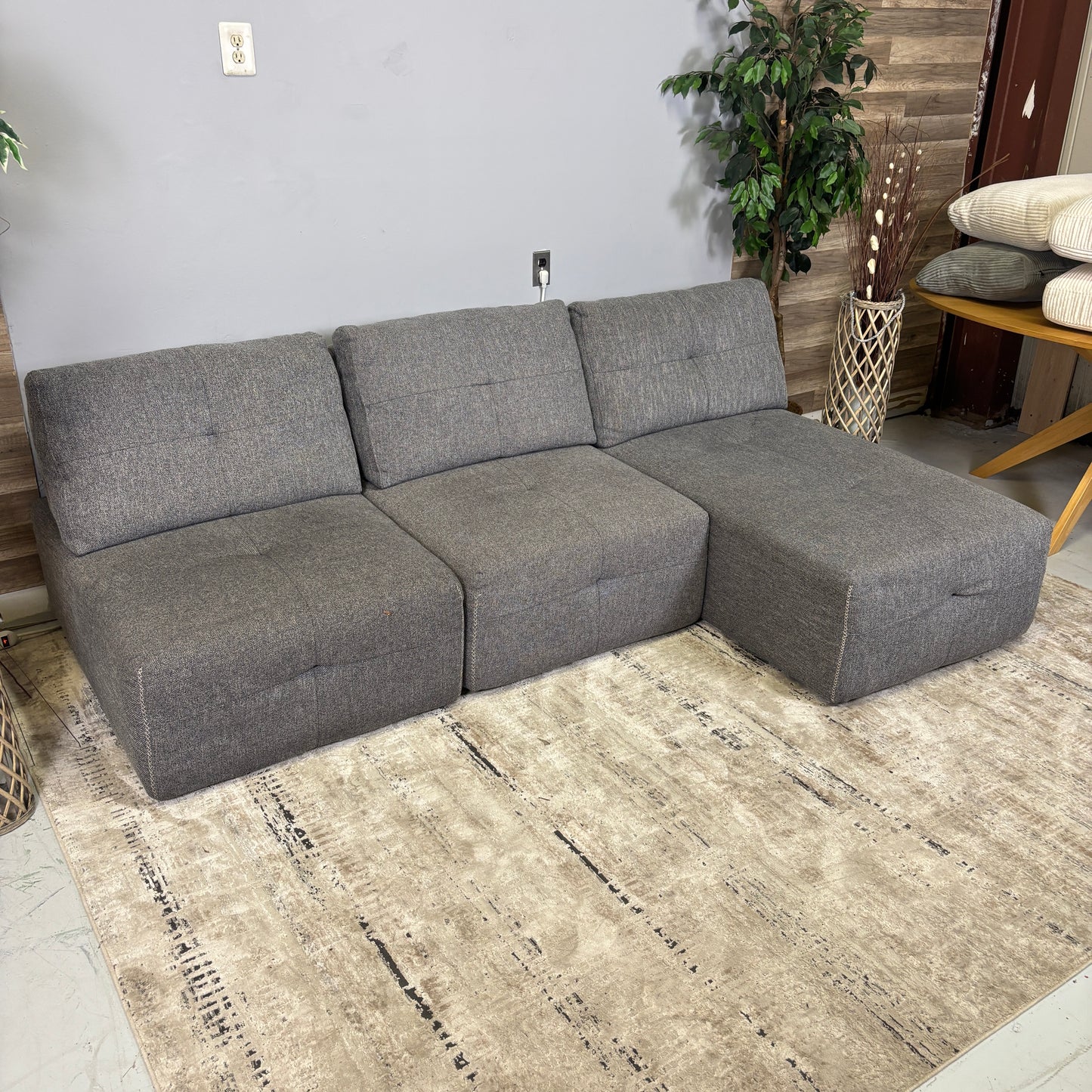 Laney Modular Sectional