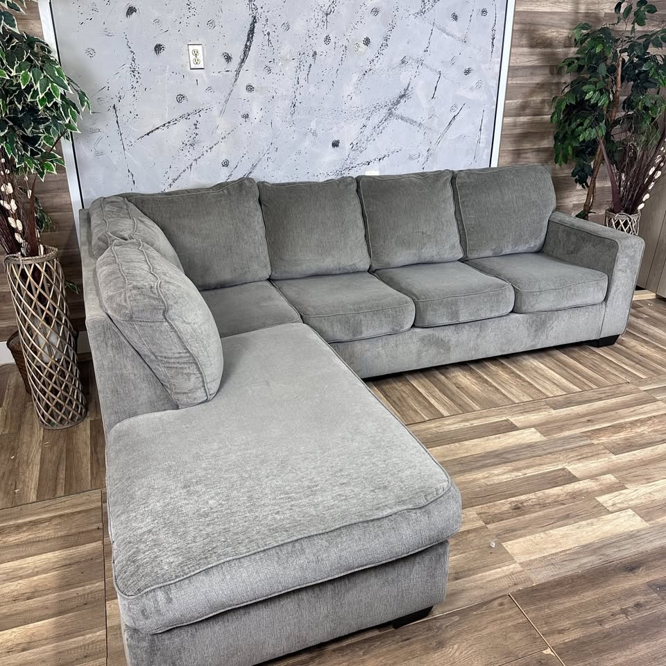 Ashley's Furniture 'Altari" Sectional