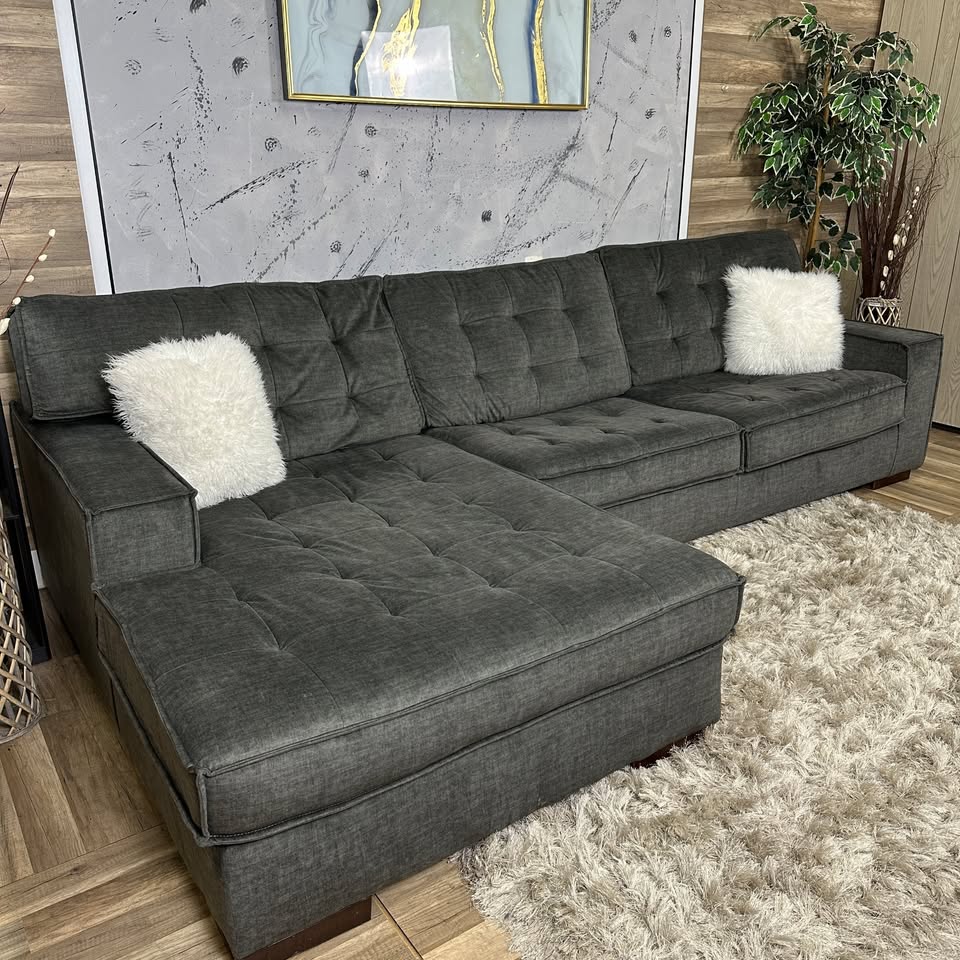 Coulee Point 2-Piece Sectional with Chaise