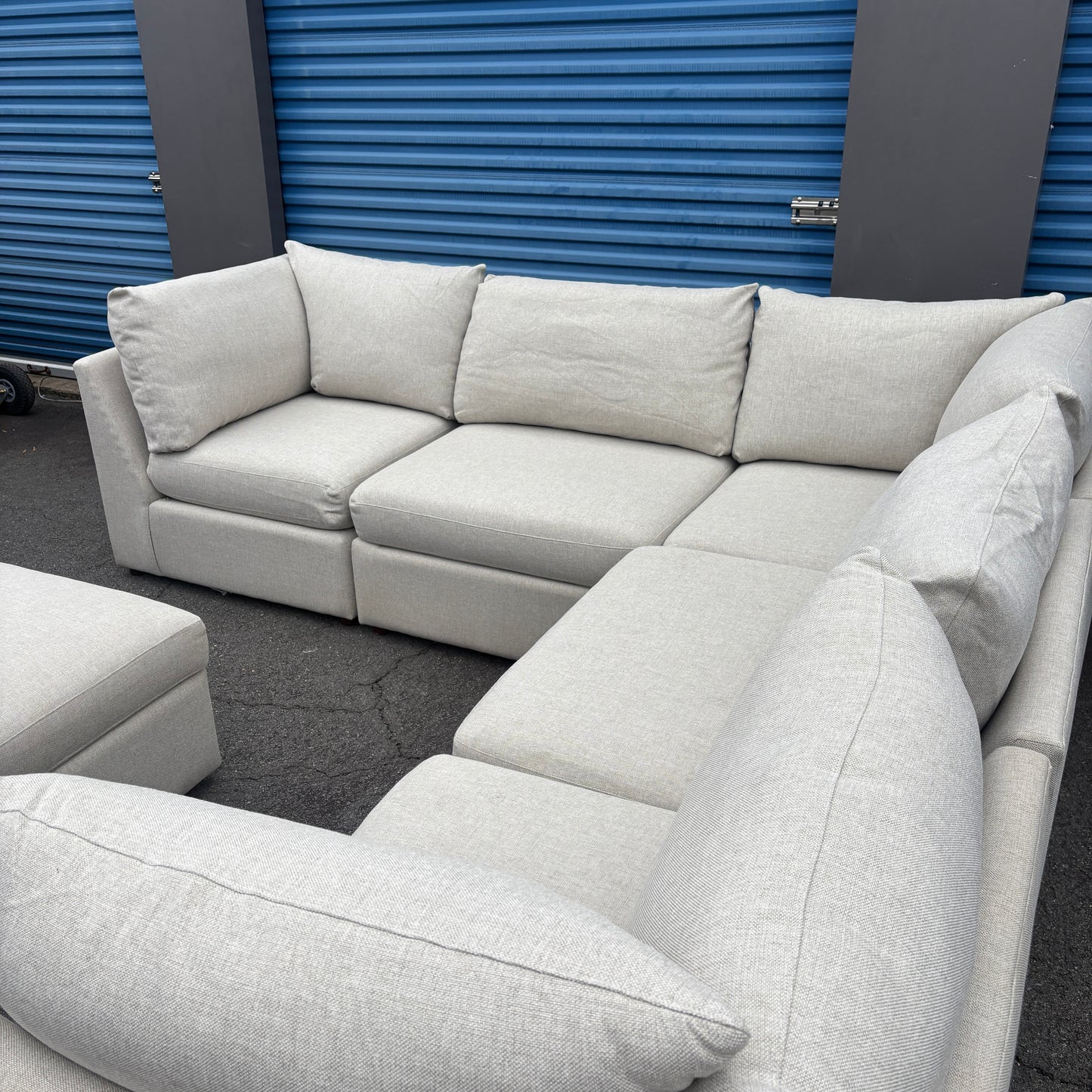 Bassett Beckham Modular Sectional